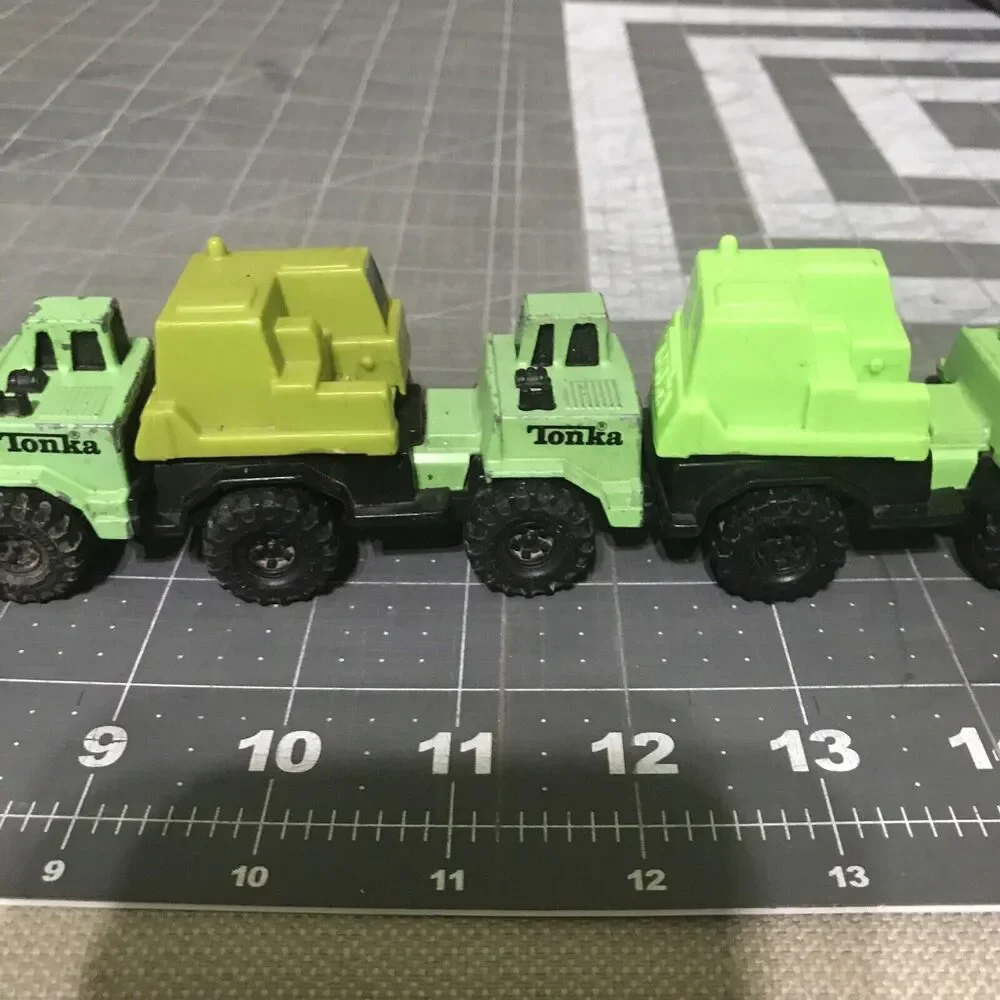 Lot Tonka Construction Truck Crane Green W/O Boom 1994 Tonka Corp. Needs Cleaned
